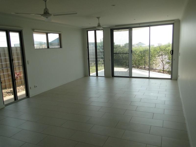 2/Lot 2 Dolphin Court, Agnes Water QLD 4677