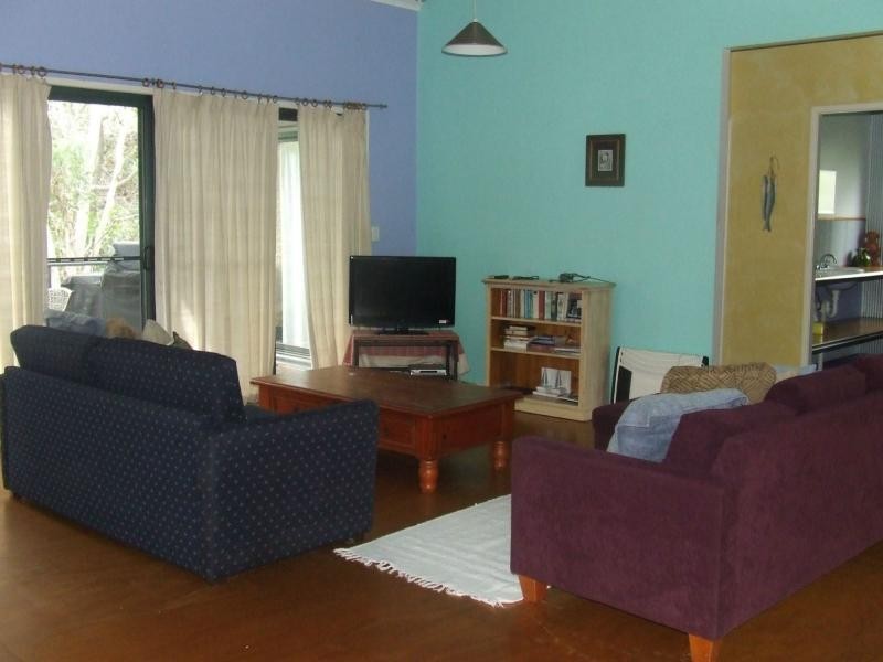 13 Thomson Street, Agnes Water QLD 4677