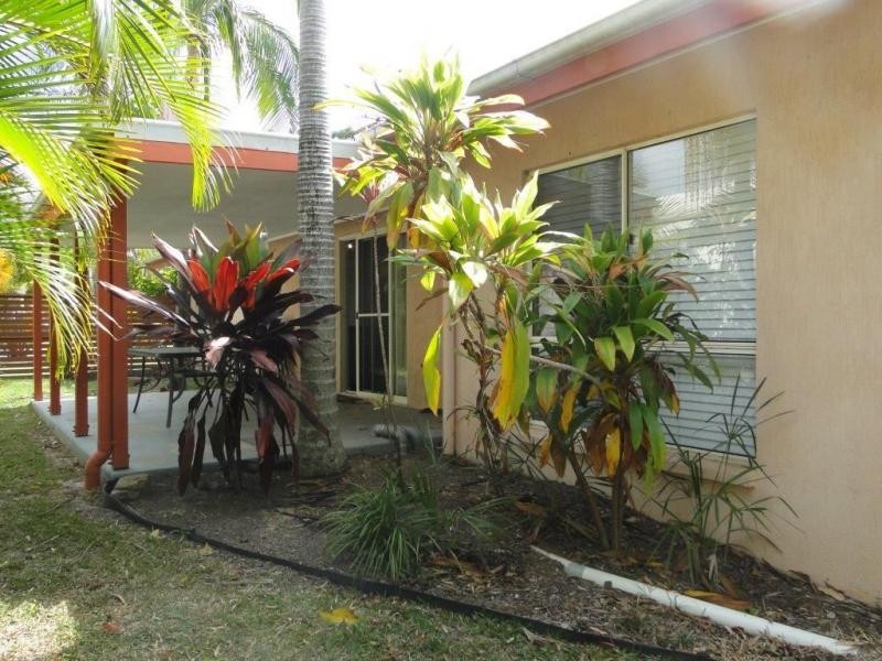 17 Palm Court, Agnes Water QLD 4677