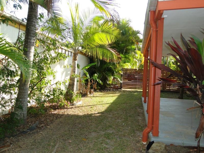 17 Palm Court, Agnes Water QLD 4677