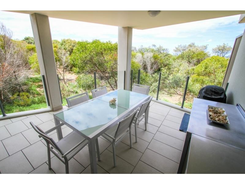 Unit 209/4 Beaches Village Circuit, Agnes Water QLD 4677