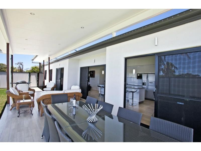 4 The Promenade, Agnes Water QLD 4677