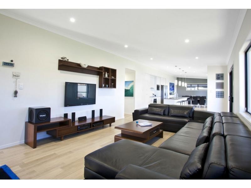 4 The Promenade, Agnes Water QLD 4677