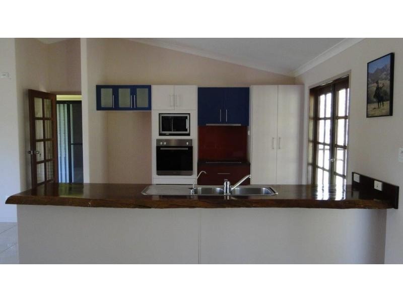 1990 Round Hill Road, Round Hill QLD 4677