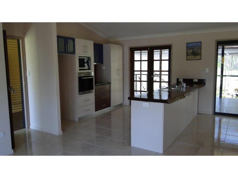 1990 Round Hill Road, Round Hill QLD 4677