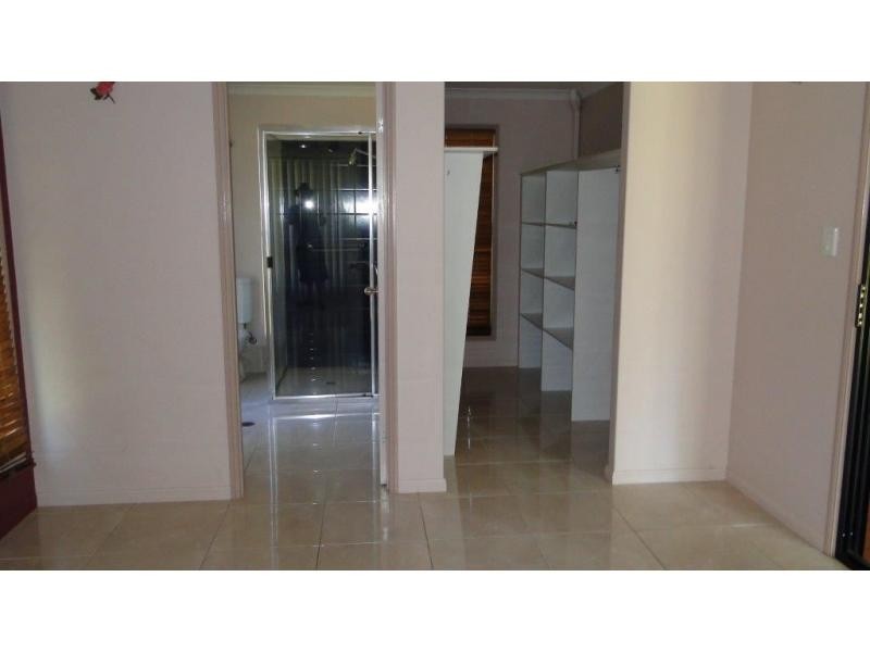 1990 Round Hill Road, Round Hill QLD 4677