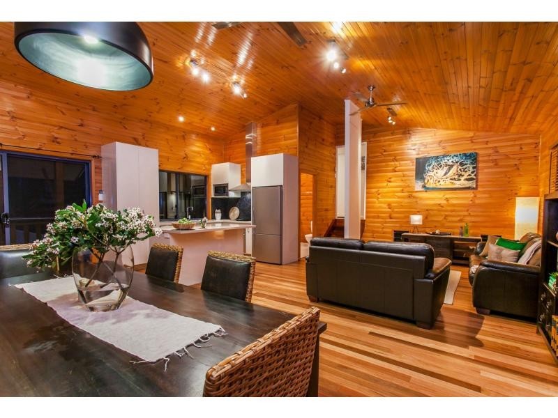 8 Endeavour Street, Seventeen Seventy QLD 4677