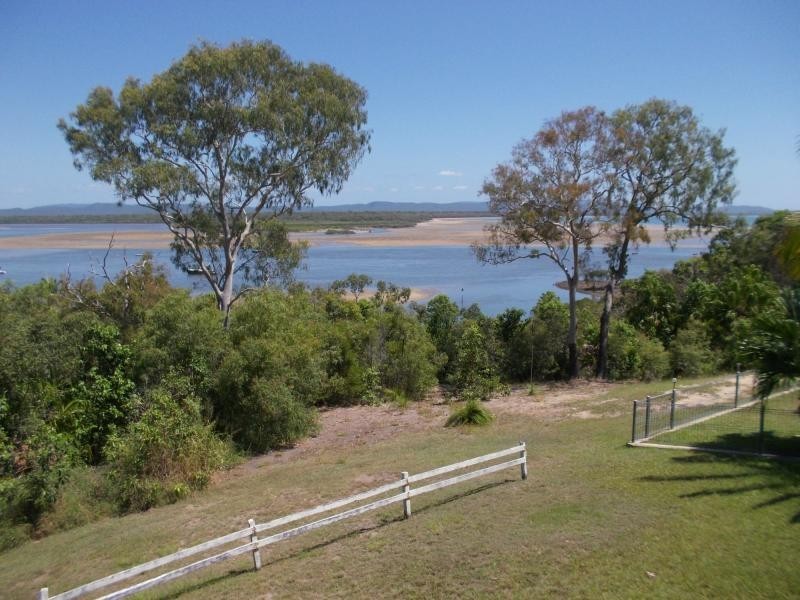 10 Barton Street, Seventeen Seventy QLD 4677