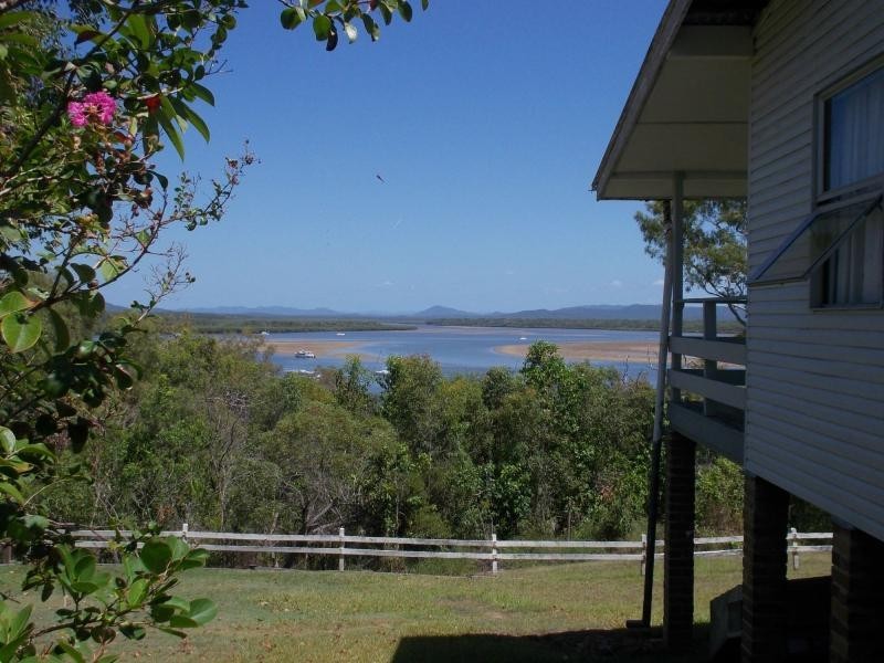 10 Barton Street, Seventeen Seventy QLD 4677