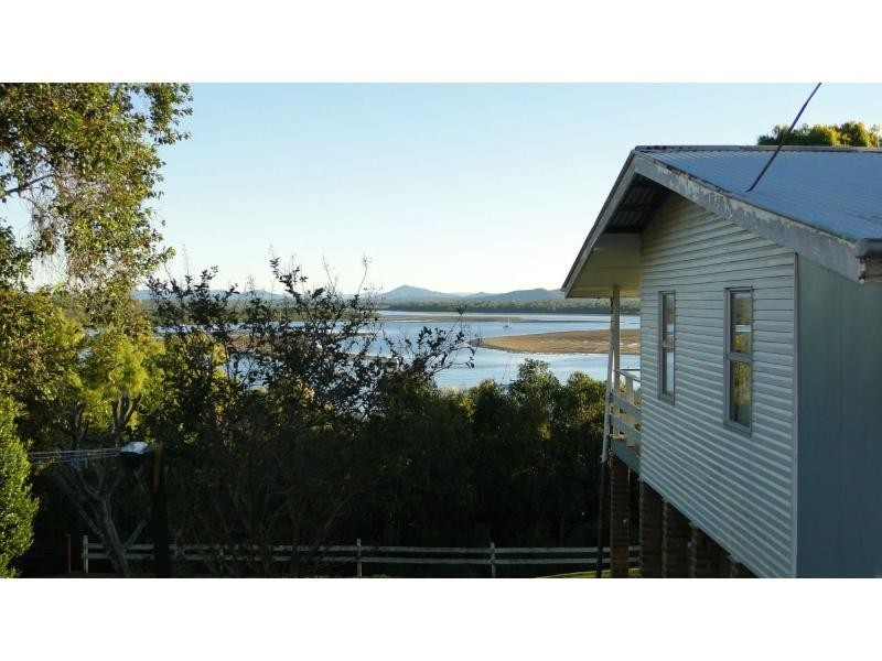 10 Barton Street, Seventeen Seventy QLD 4677