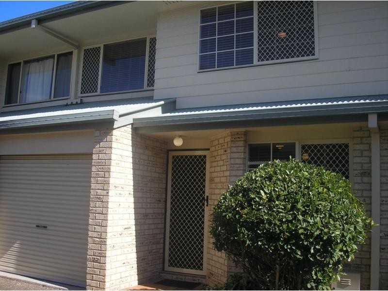 11/12 Bergin Street, Booval QLD 4304