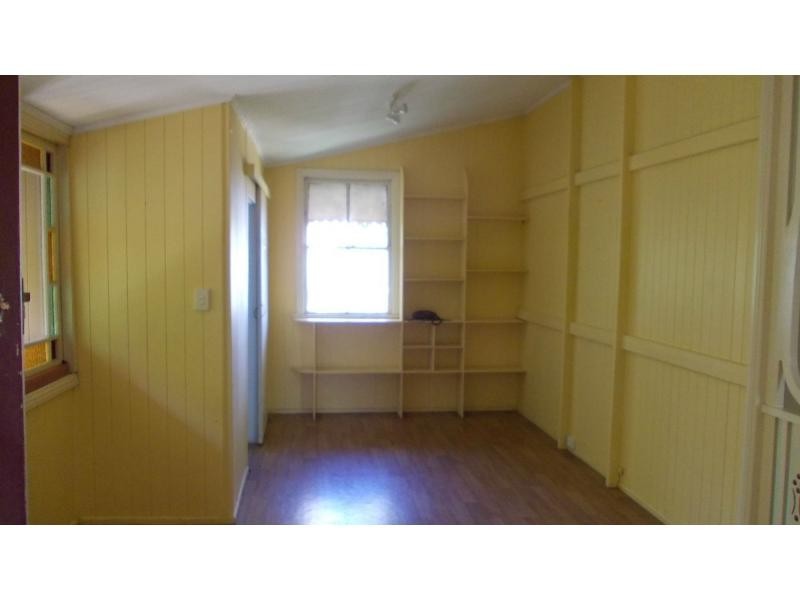 Booval QLD 4304