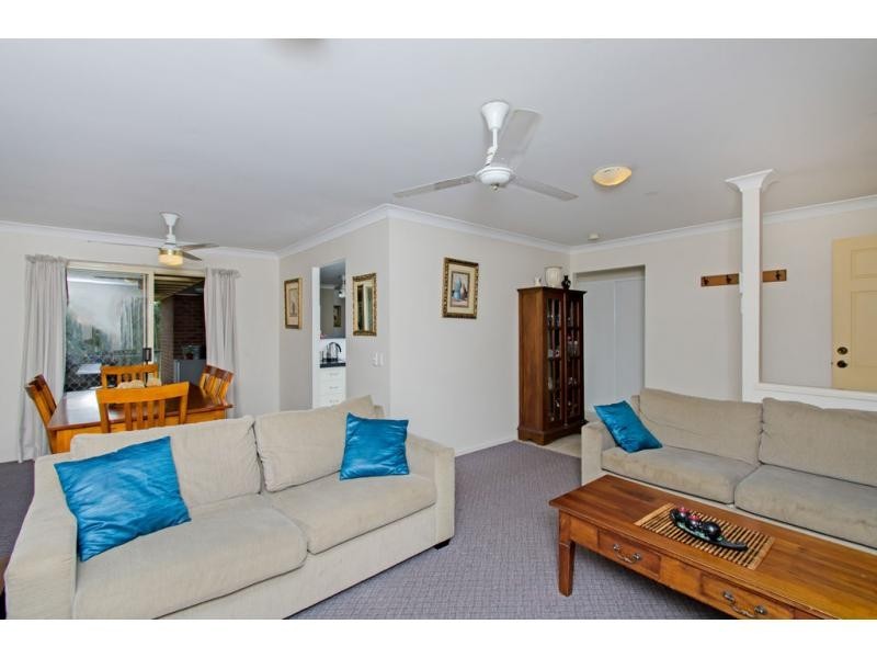 27 Edith Drive, North Ipswich QLD 4305