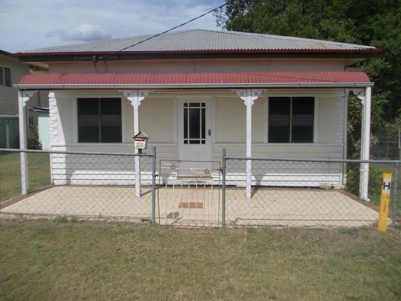 26 North Street, North Ipswich QLD 4305