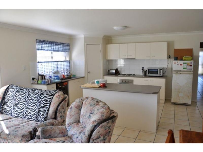 60 Anna Drive, Raceview QLD 4305