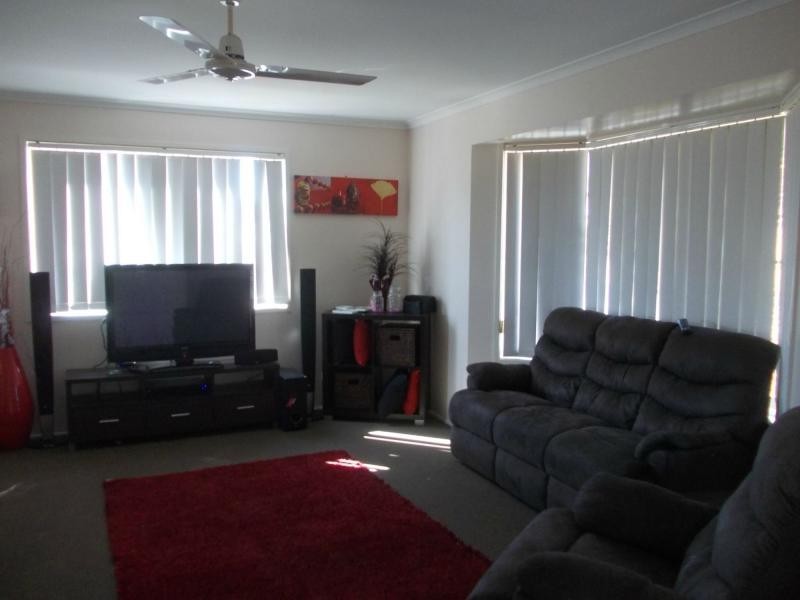 3 Challenger Avenue, Flinders View QLD 4305