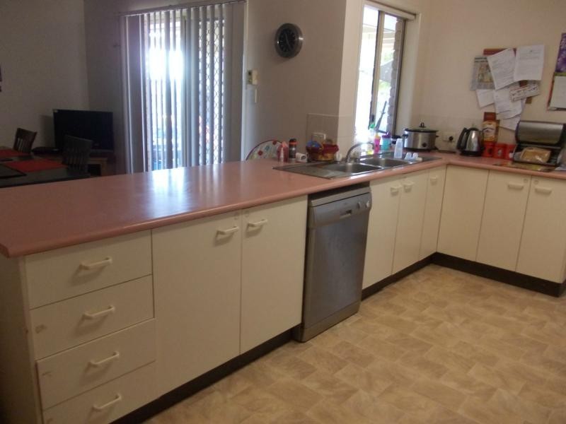 3 Challenger Avenue, Flinders View QLD 4305