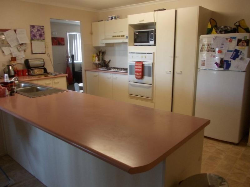 3 Challenger Avenue, Flinders View QLD 4305