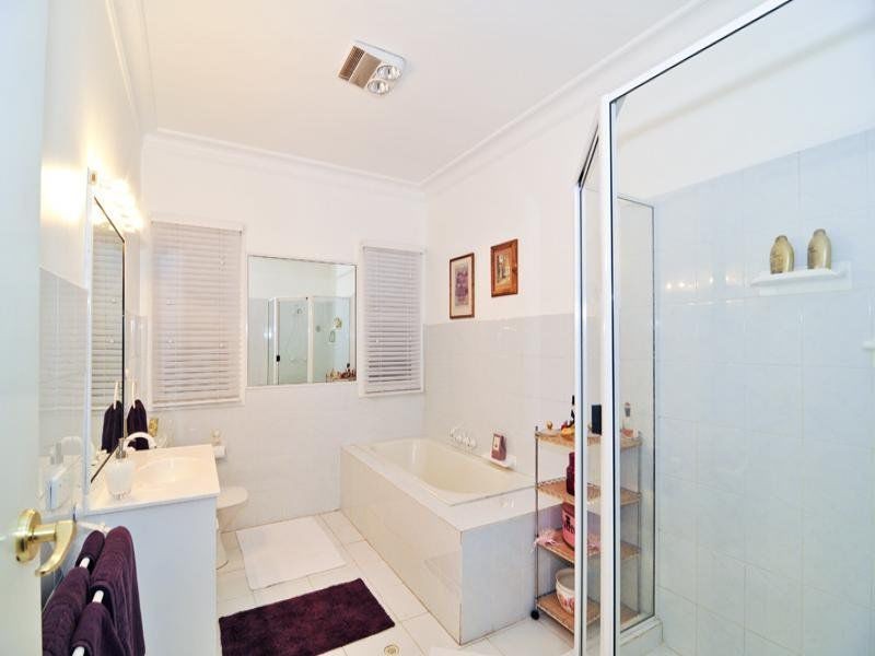 West Ipswich QLD 4305