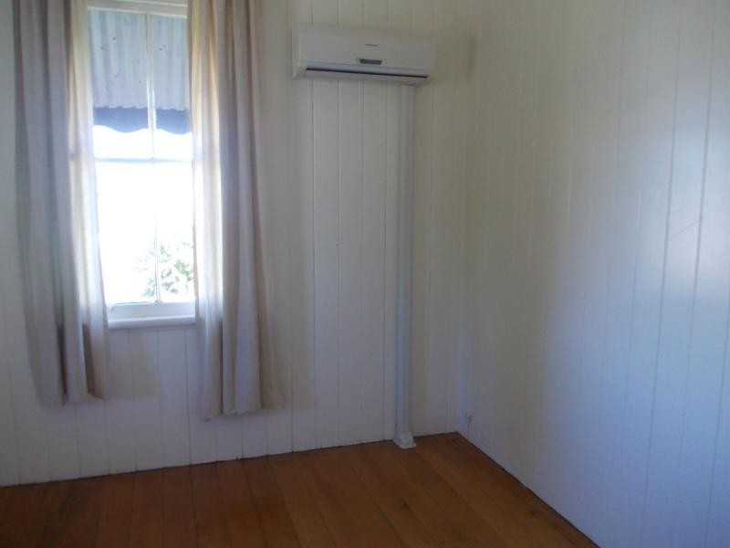 69 Darling Street, Ipswich QLD 4305