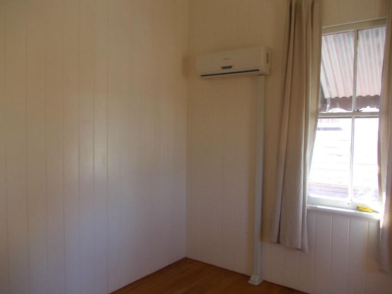 69 Darling Street, Ipswich QLD 4305