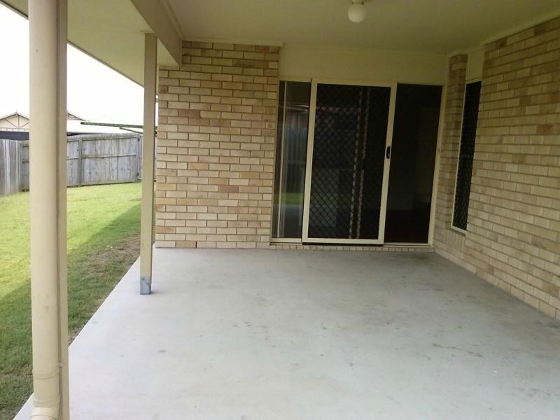 65 Banksia Drive, Raceview QLD 4305