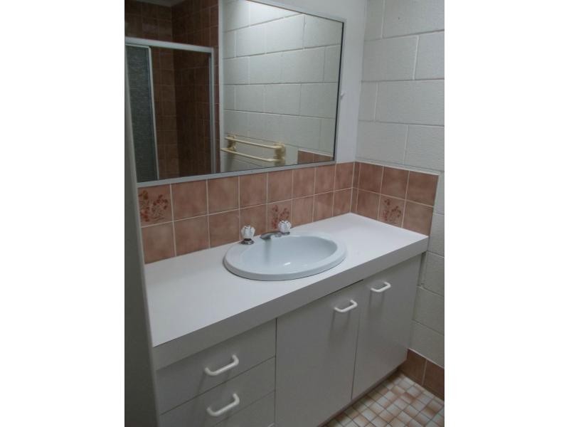 3/61 South Station Road, Booval QLD 4304