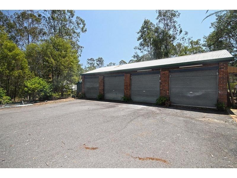 19 Henderson Street, Redbank QLD 4301