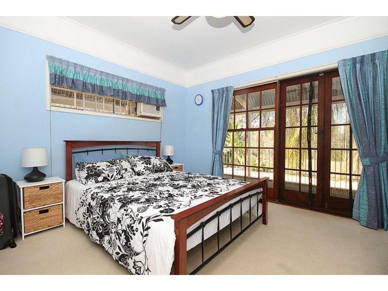 19 Henderson Street, Redbank QLD 4301