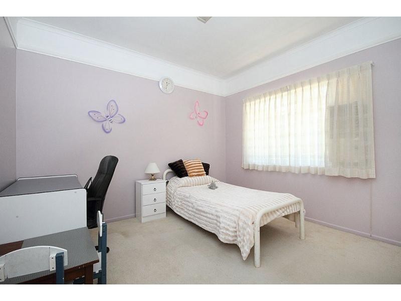 19 Henderson Street, Redbank QLD 4301