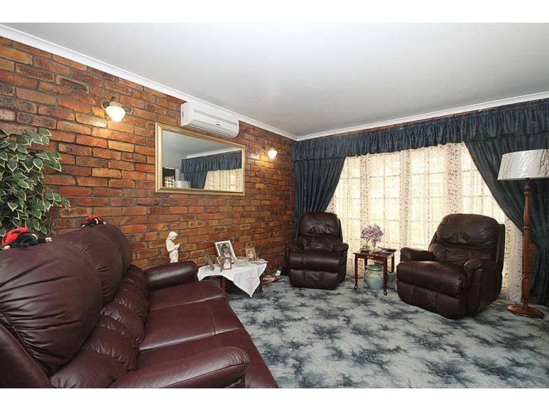 19 Henderson Street, Redbank QLD 4301