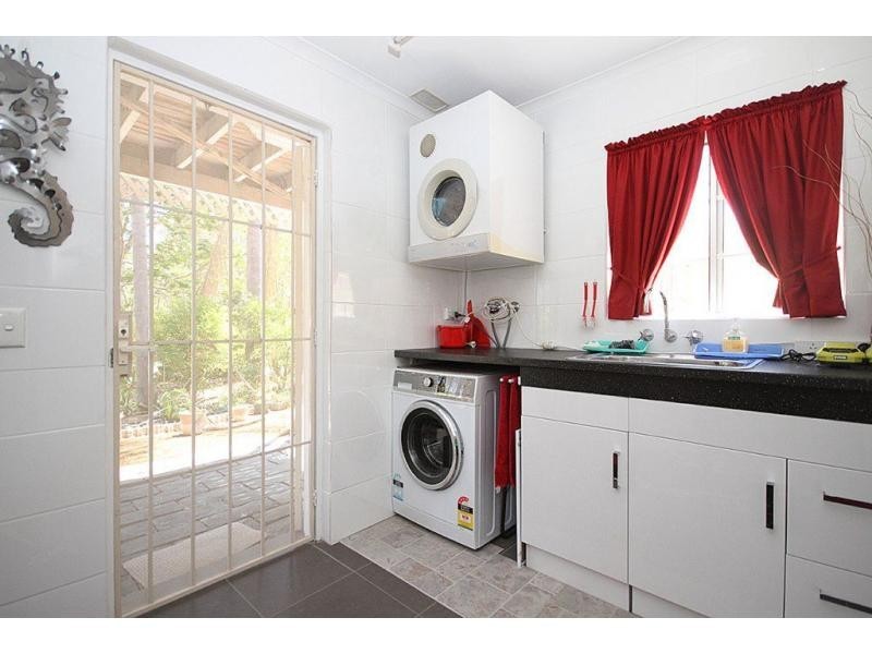 19 Henderson Street, Redbank QLD 4301