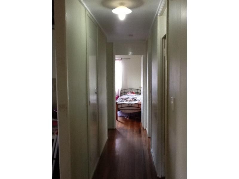 9 Neilson Crescent, Riverview QLD 4303