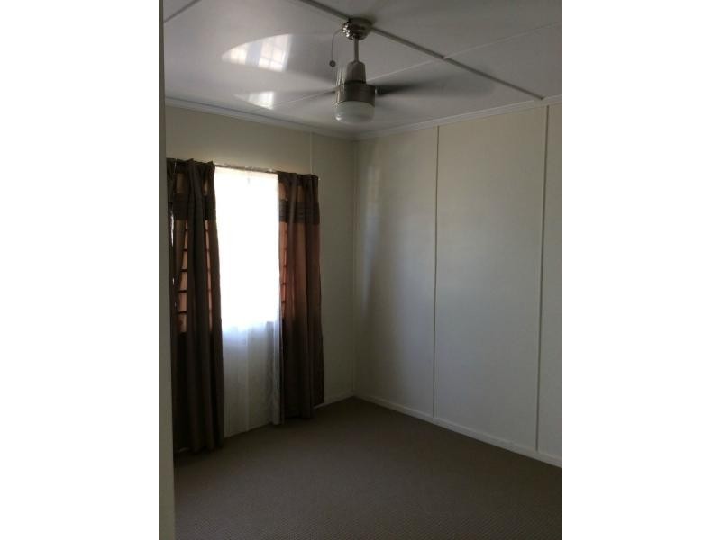 38 Samford Road, Leichhardt QLD 4305