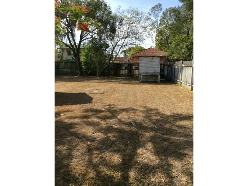 38 Samford Road, Leichhardt QLD 4305