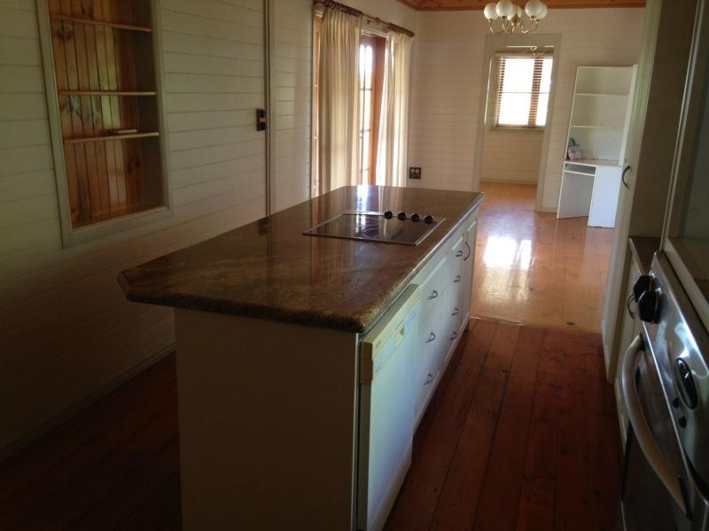4 Mt Crosby Road, Tivoli QLD 4305