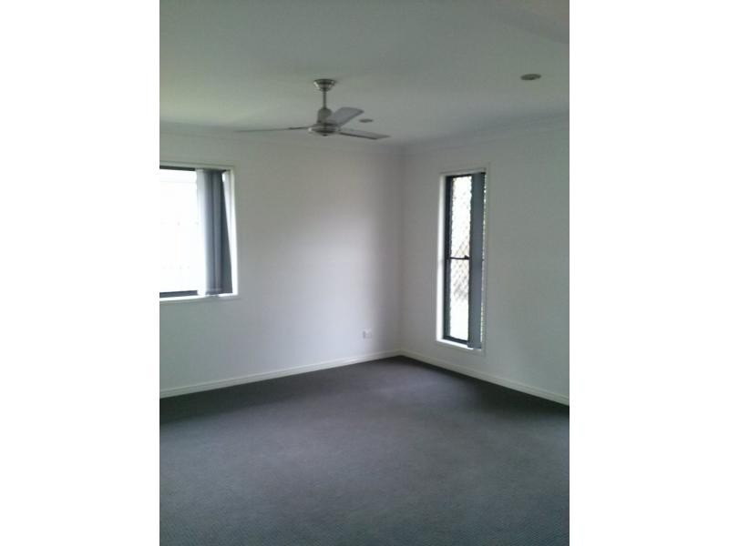 12 Brightwood Place, Fernvale QLD 4306