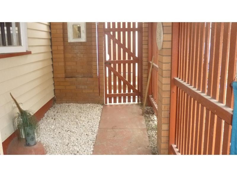 7 Reginald Street, North Ipswich QLD 4305