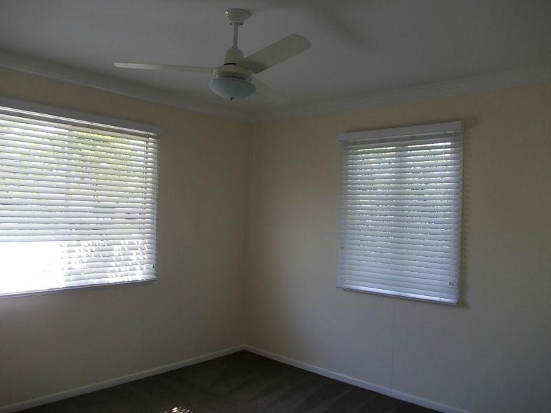 7 Logan Street, North Booval QLD 4304