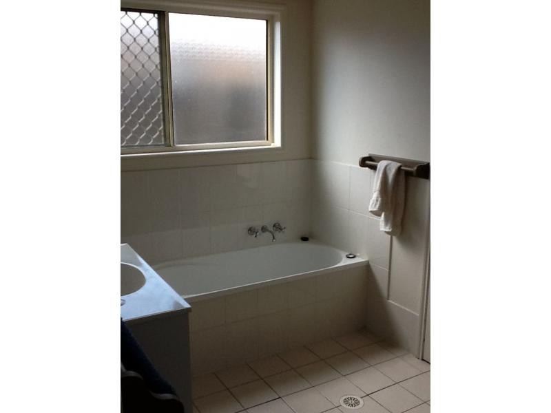 37 Dellvene Crescent, Rosewood QLD 4340