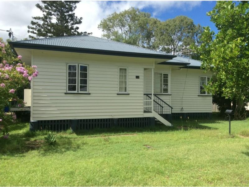 42 Phillip Street, One Mile QLD 4305