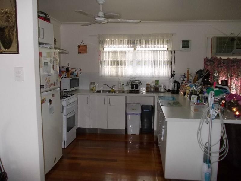 14 Gibbs Street, Riverview QLD 4303
