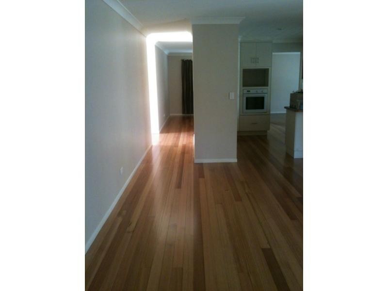 22 Jacana Crescent, Flinders View QLD 4305