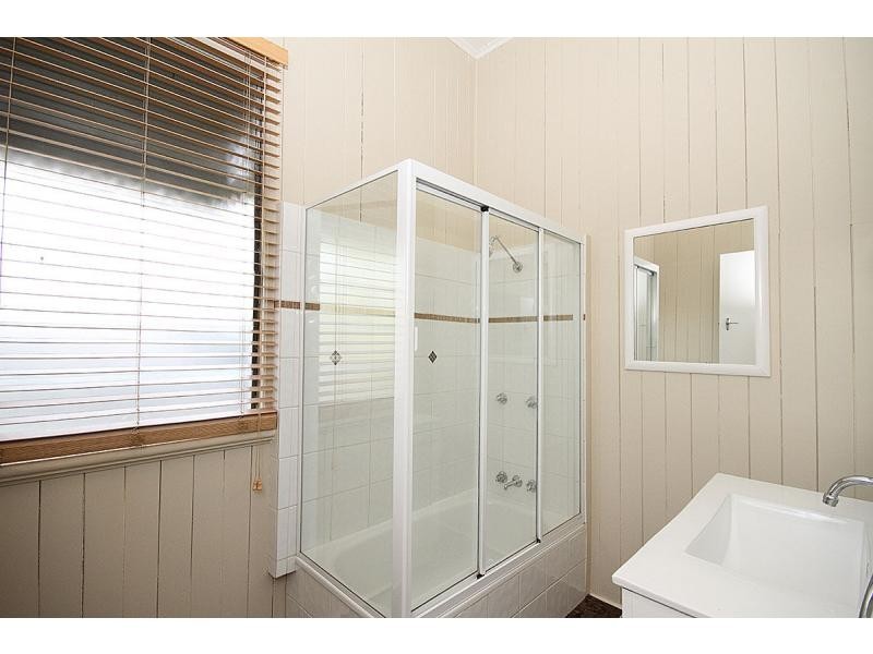28 Lawrence Street, North Ipswich QLD 4305