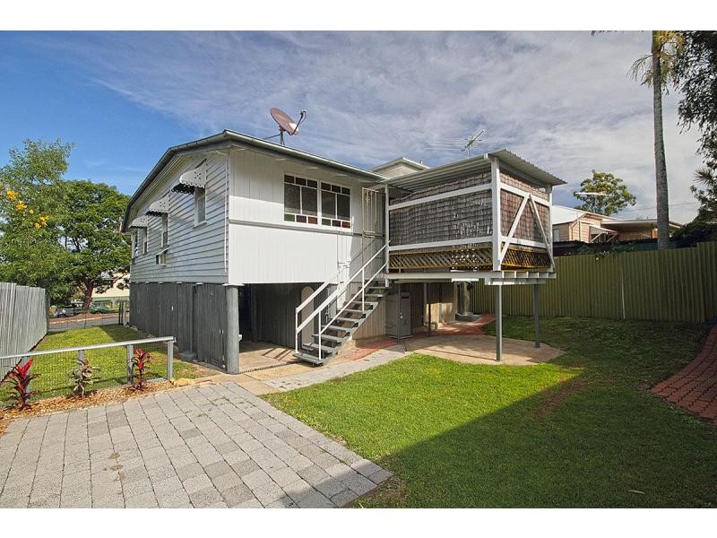 28 Lawrence Street, North Ipswich QLD 4305