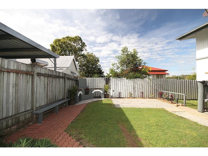 28 Lawrence Street, North Ipswich QLD 4305