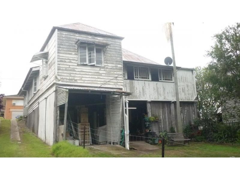 8 Arthur Street, Woodend QLD 4305