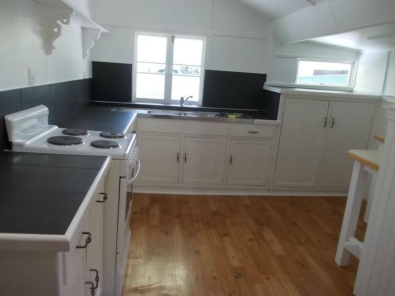 2 Willey Street, Ipswich QLD 4305