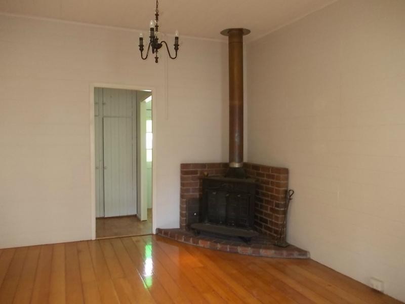 2 Willey Street, Ipswich QLD 4305