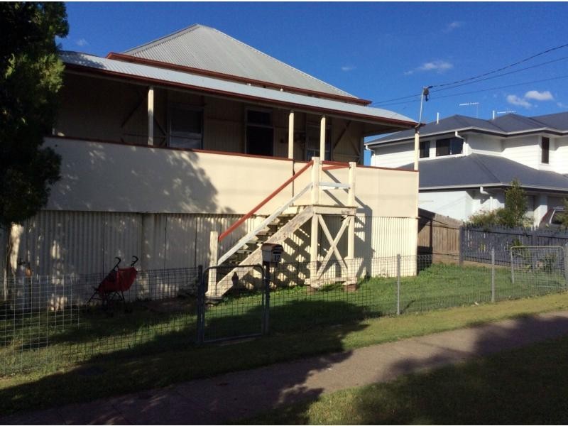 12 Siemons Street, One Mile QLD 4305